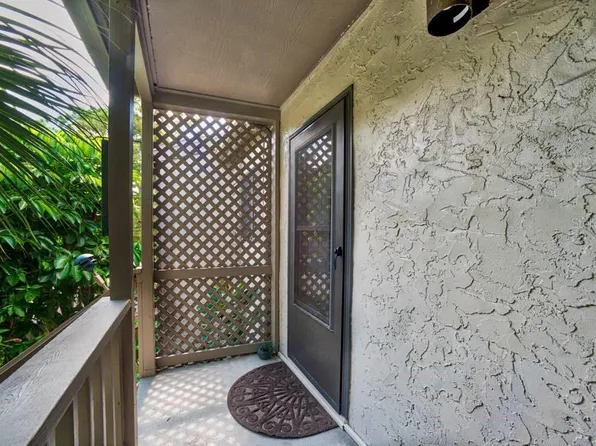 1611 Clower Creek Dr #17C, Sarasota, FL 34231