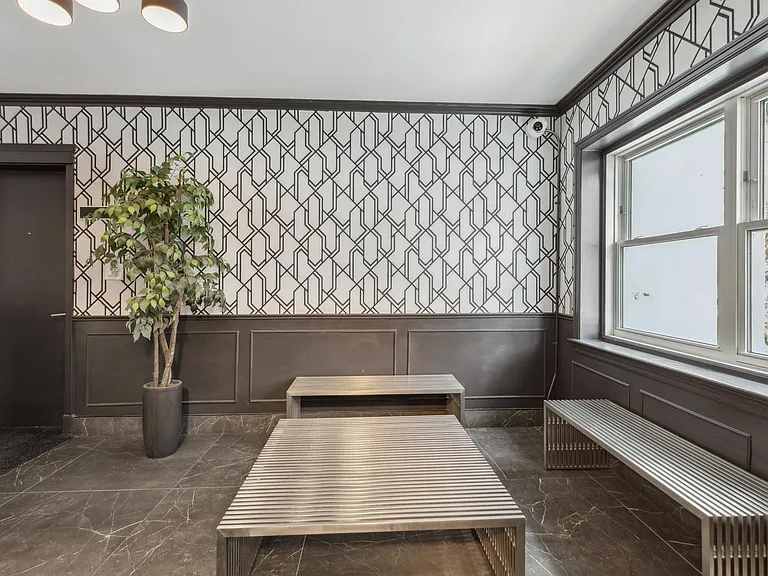 255 Metcalfe St — Photo 11