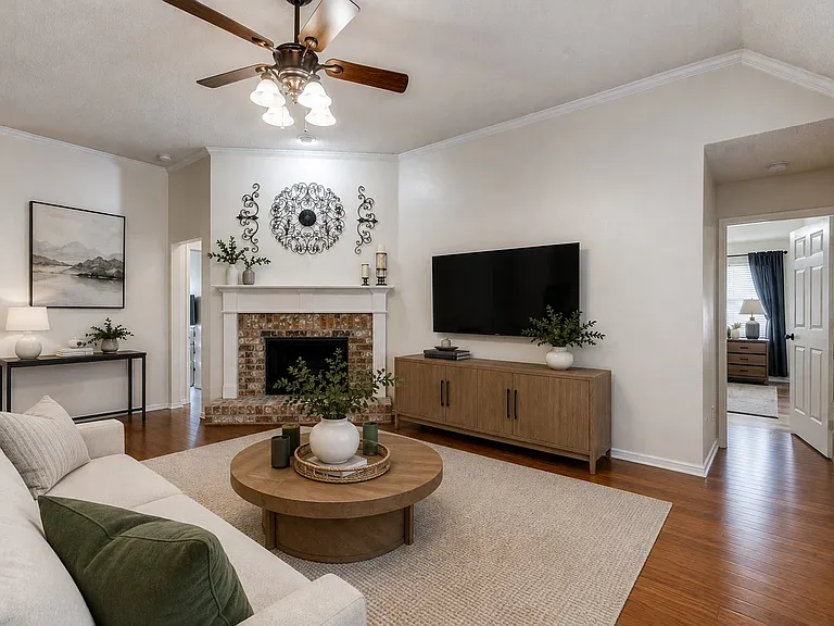 2306 Saint Albens Pl — Photo 4
