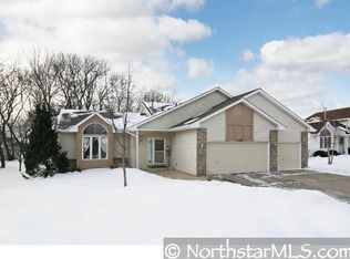 17320 Horizon Trl SE, Prior Lake, MN 55372