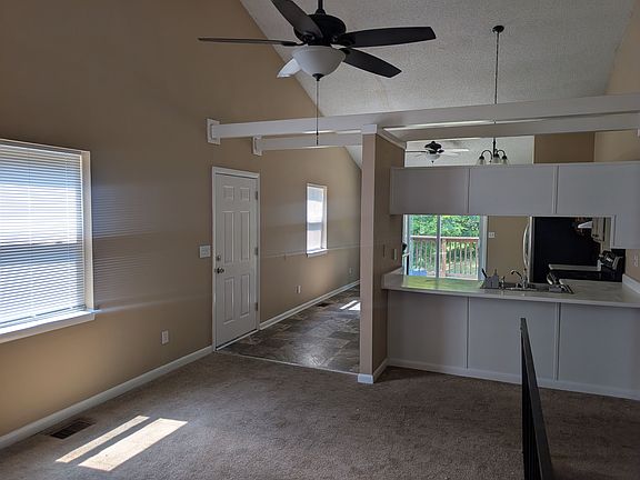 3rd image of 5174 Hunters Point Ln