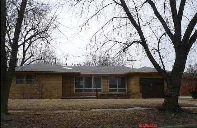1st image of 110 S 6th St #Hud-181219189