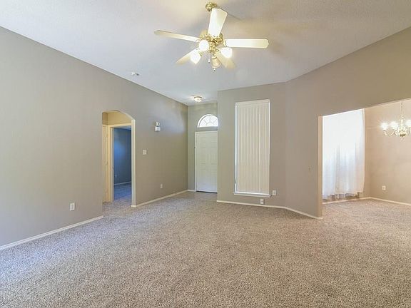 5th image of 1704 Powder Horn Ln