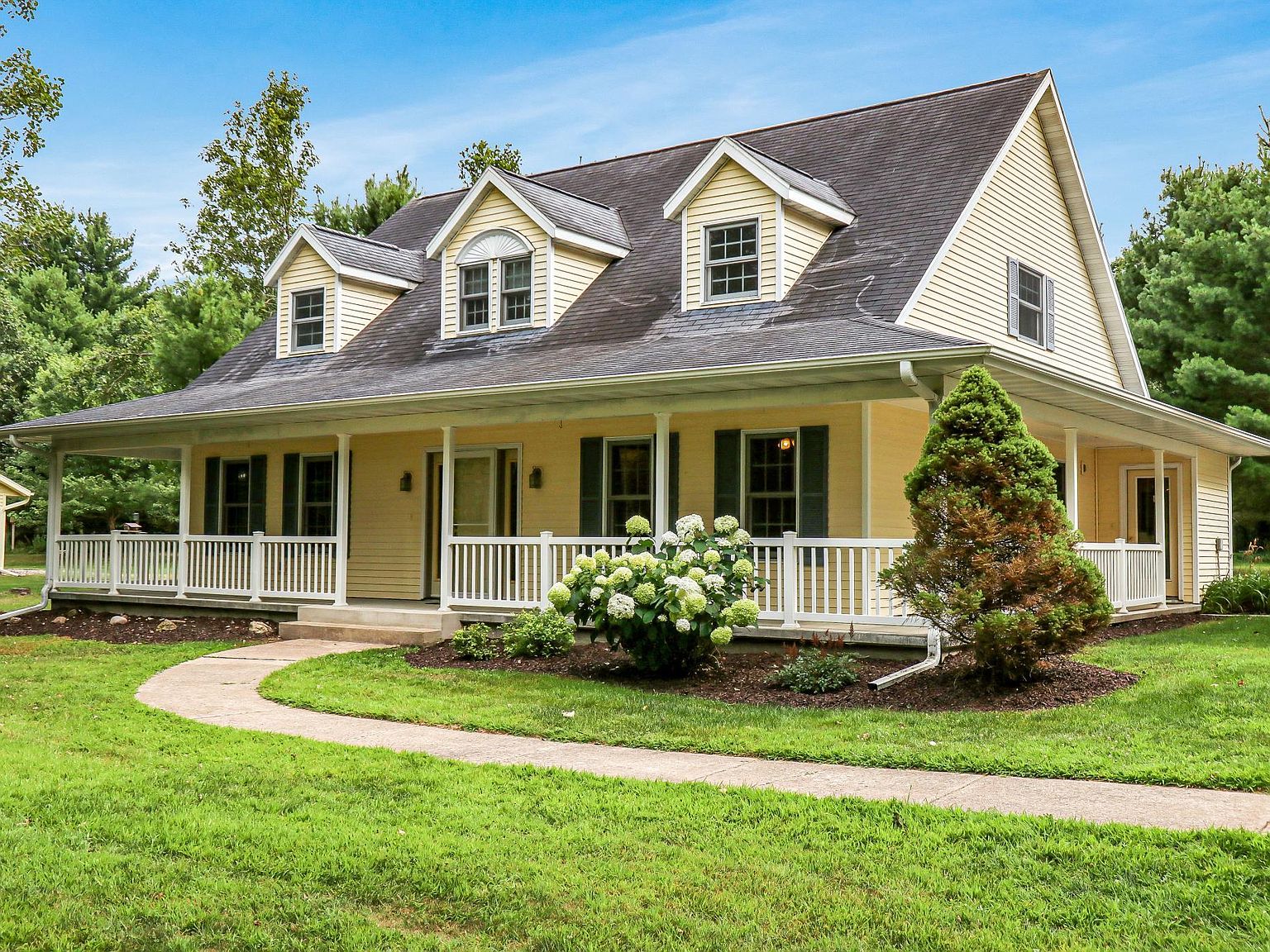 812 Elm St, Strum, WI 54770 Zillow