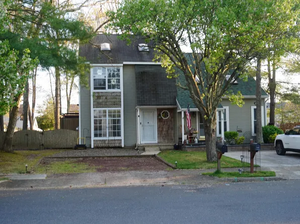 10 Cedar Ct, Somers Point, NJ 08244