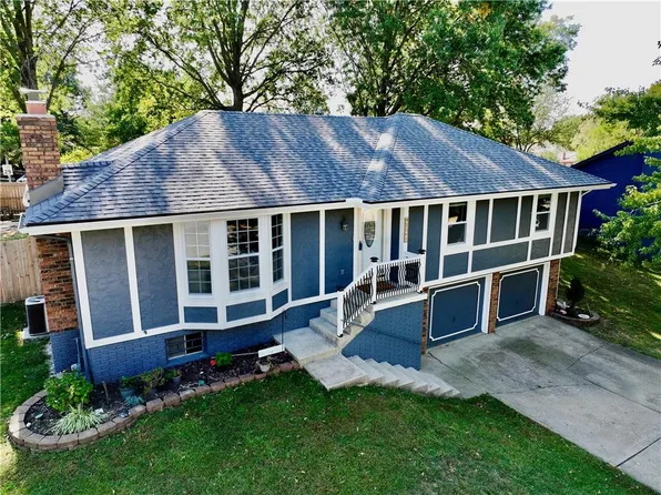 5801 NW Klamm Dr, Kansas City, MO 64151