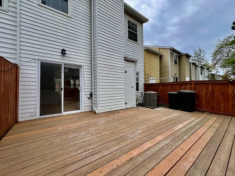 9832 Oakdale Woods Ct — Photo 19