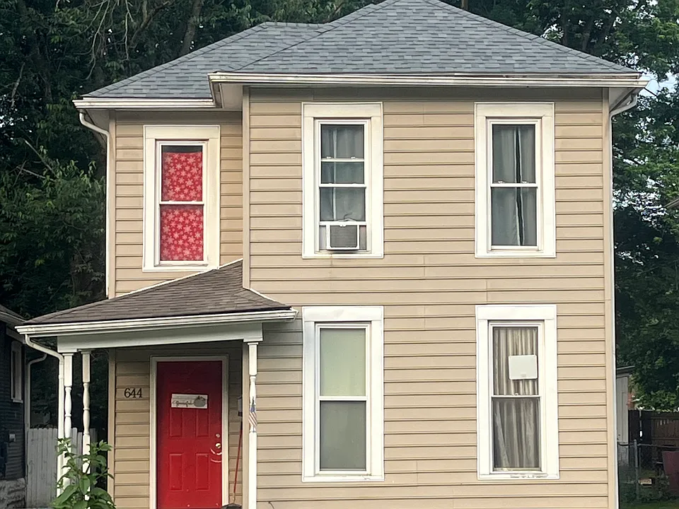 644 Putnam Ave #1