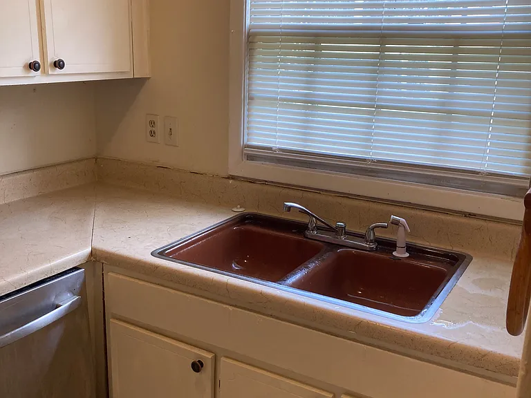 28 Willa Dr #B — Photo 10