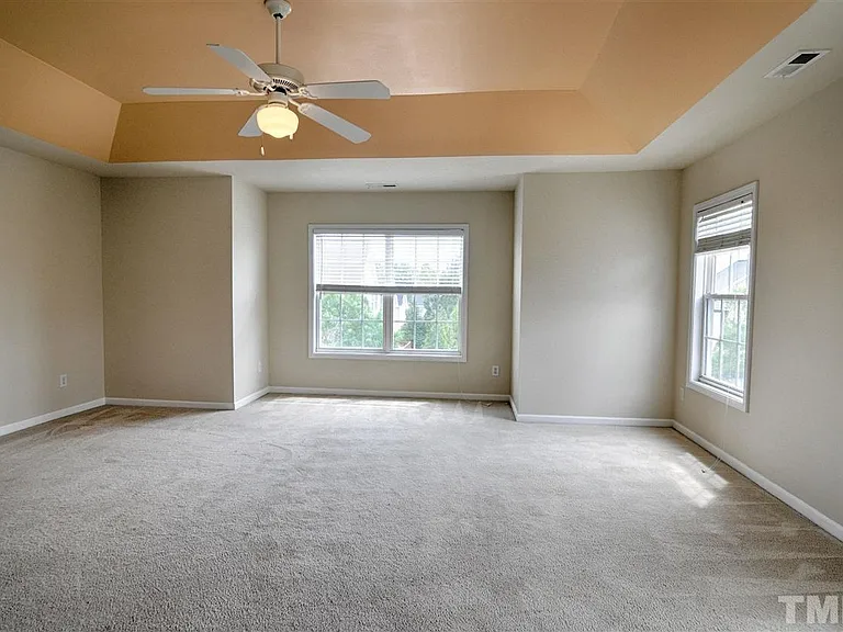 94 Hamilton Hedge Pl — Photo 6
