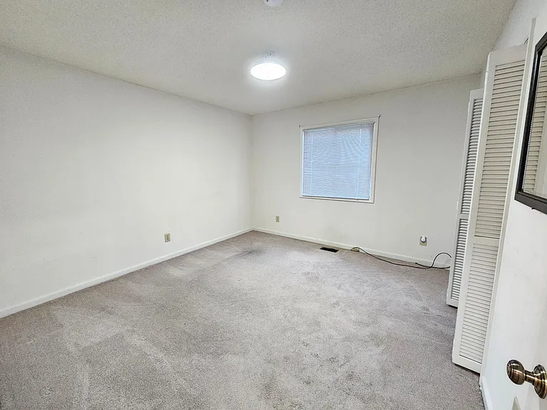 4710 Cornwall Pl — Photo 8