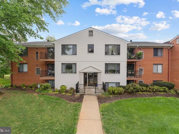 125 Driveway Clubhouse A, Leesburg, VA 20175
