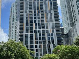 31 SE 6th St
