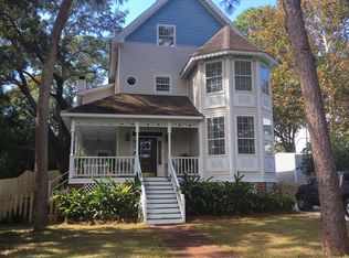 1039 La Paloma Ter, Panama City, FL 32401