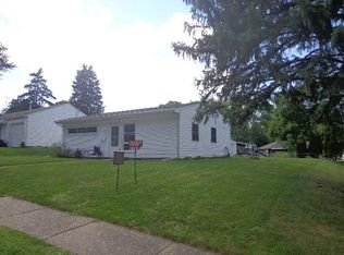 2868 Northaven Rd, Davenport, IA 52804