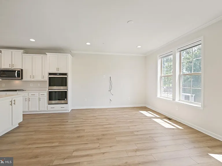 204 Ashton Market Aly — Photo 11