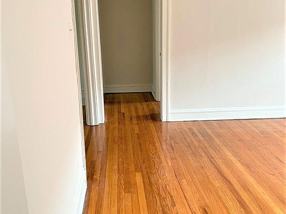 2nd image of 529 Michigan Ave APT 1E
