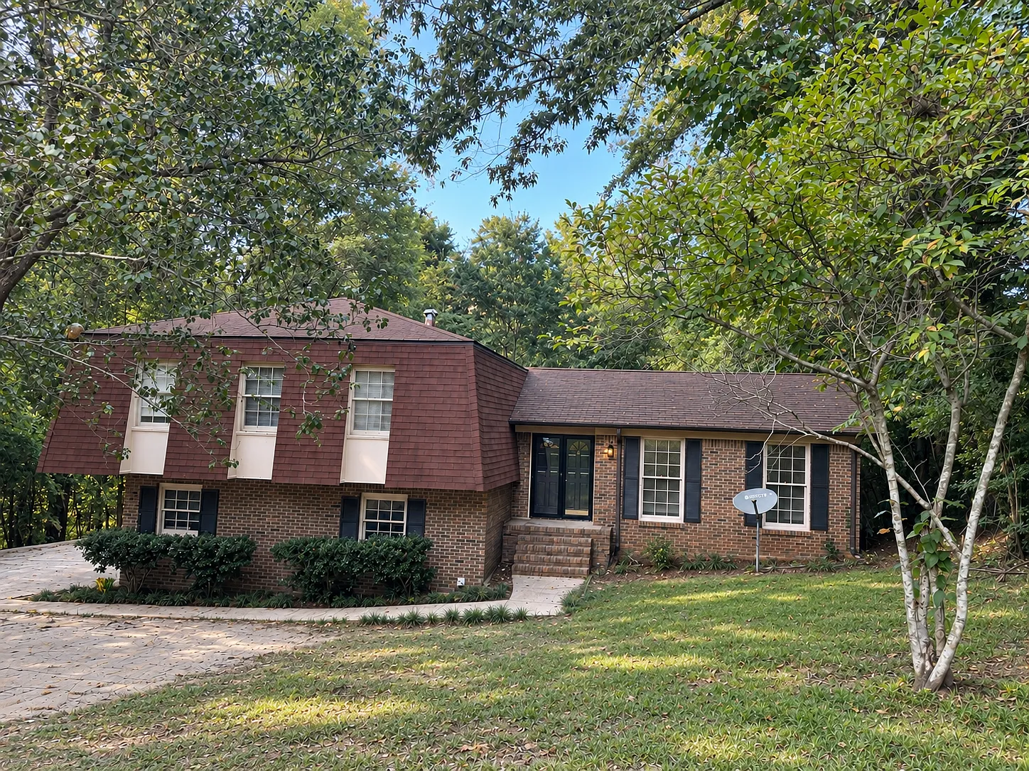 4 bed, 2300 sqft, $2,250 — Photo 2