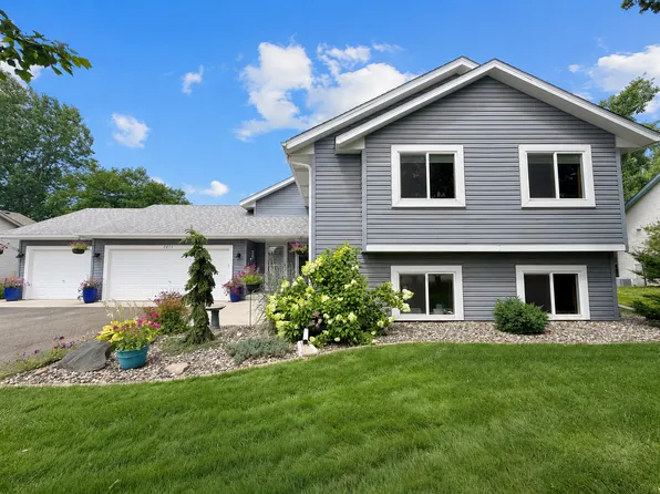 2870 Jordan Dr, Woodbury, MN 55125