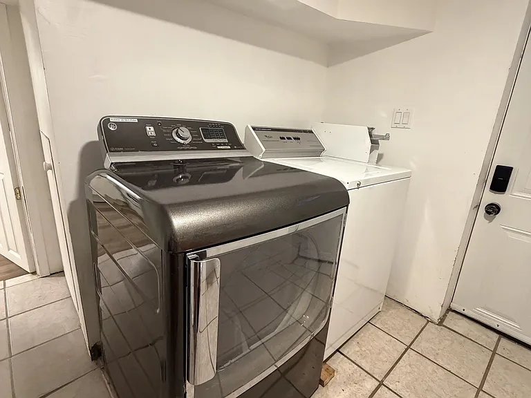 71 Vernon St #BASEMENT — Photo 16