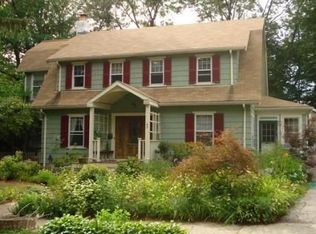 83 Commonwealth Park W, Newton, MA 02459