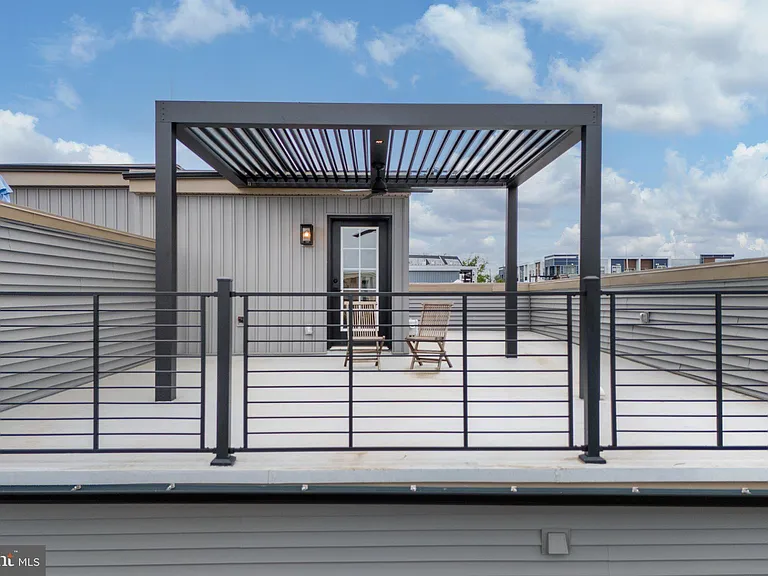 304 Squire Dr — Photo 33