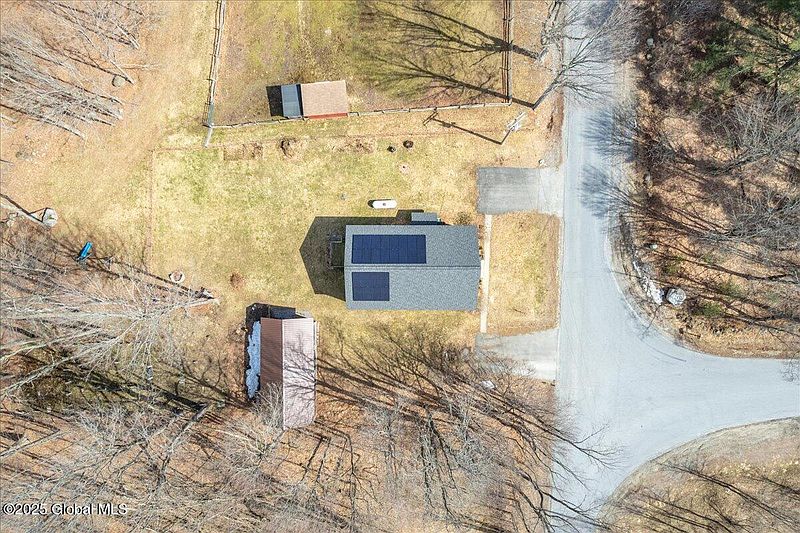 3rd image of 1717 Mechanic Street