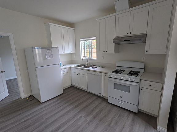 3rd image of 4794 Chamber Ave