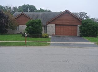 10321 Cambridge Dr, Mokena, IL 60448