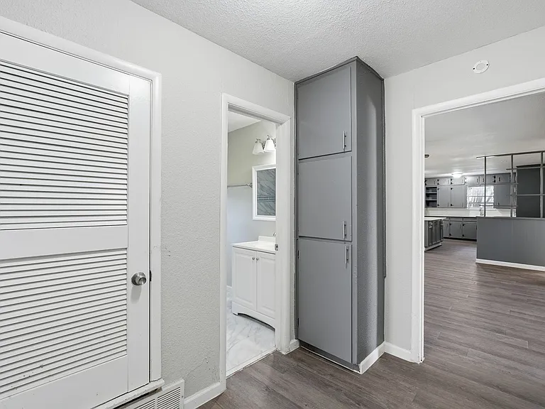 2721 Ash Park Dr — Photo 23