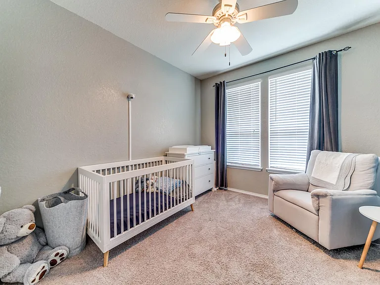7623 Paraiso Hl — Photo 11