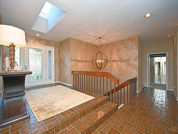 3rd image of 5801 Lengwood Dr
