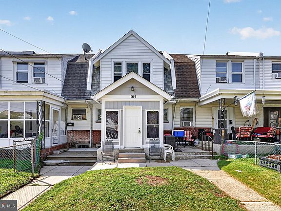 2nd image of 164 Blackburn Ave