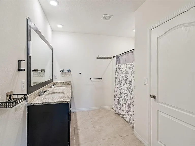 544 Park Place Blvd — Photo 19