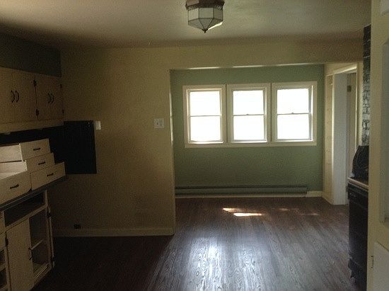 1st image of 2129 N 114th St