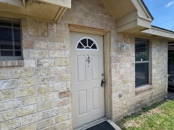 1205 S Palm Dr, Pharr, TX