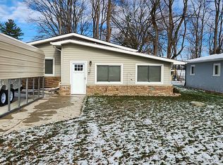 3421 Rush Lake Rd, Pinckney, MI 48169