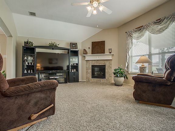 5th image of 10301 Wentworth Dr