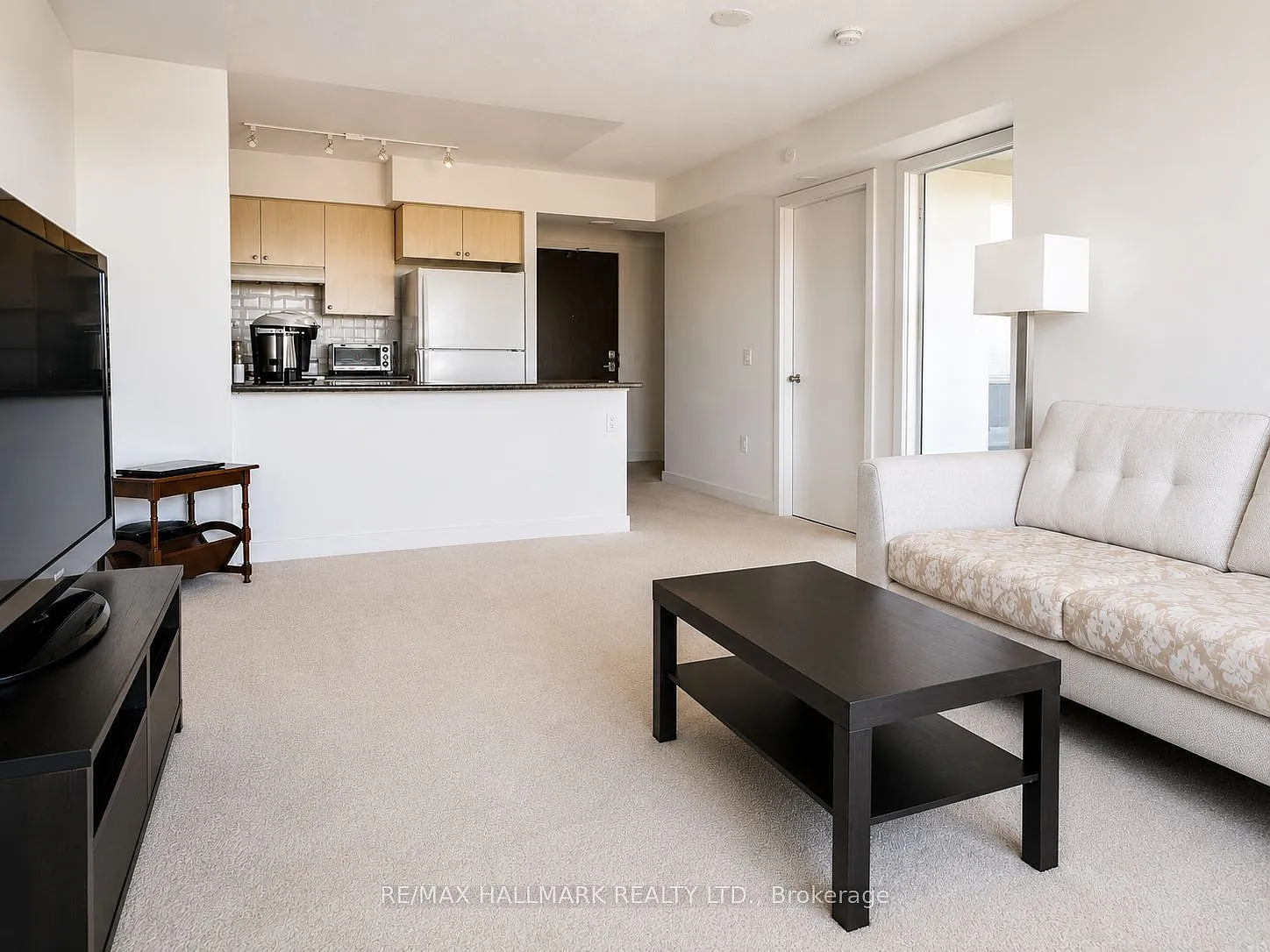 2 bed, $2,190 — Photo 4