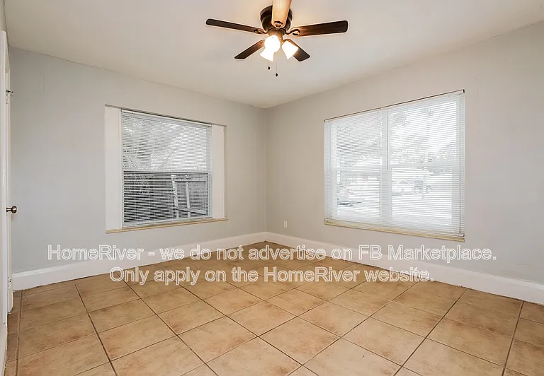 5206 N 15th St — Photo 11