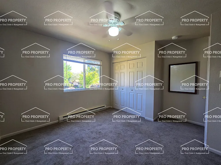 1506 E 5th St — Photo 14