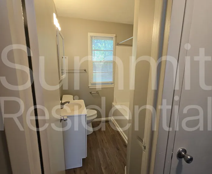 2913 W 44th Ave — Photo 10