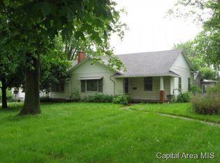 303 N Morgan St, Mount Pulaski, IL 62548
