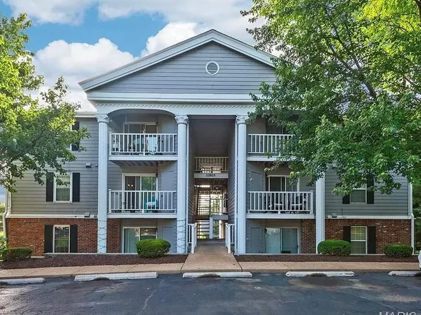 12824 Portulaca Dr APT J, Saint Louis, MO 63146