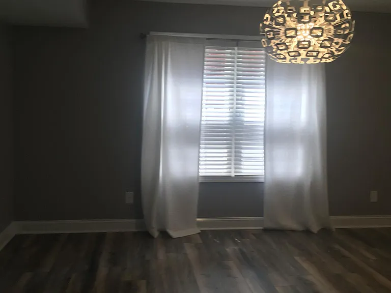 2133 Sovereign Ln — Photo 4