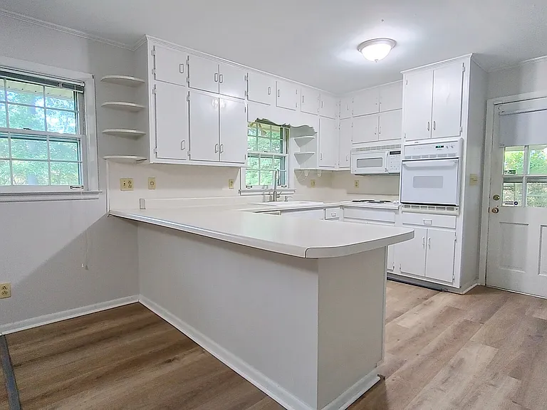 1222 Lawrenceville Hwy — Photo 8