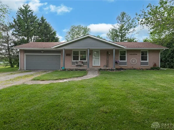 3531 Eleazer Rd, Xenia, OH 45385