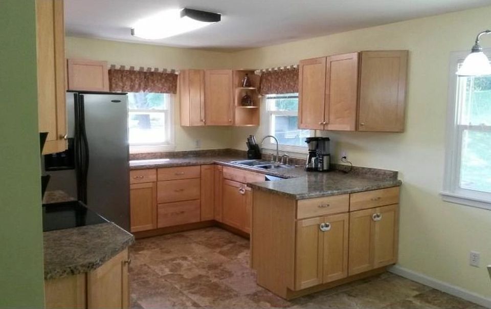 1st image of 3509 Brookview Dr