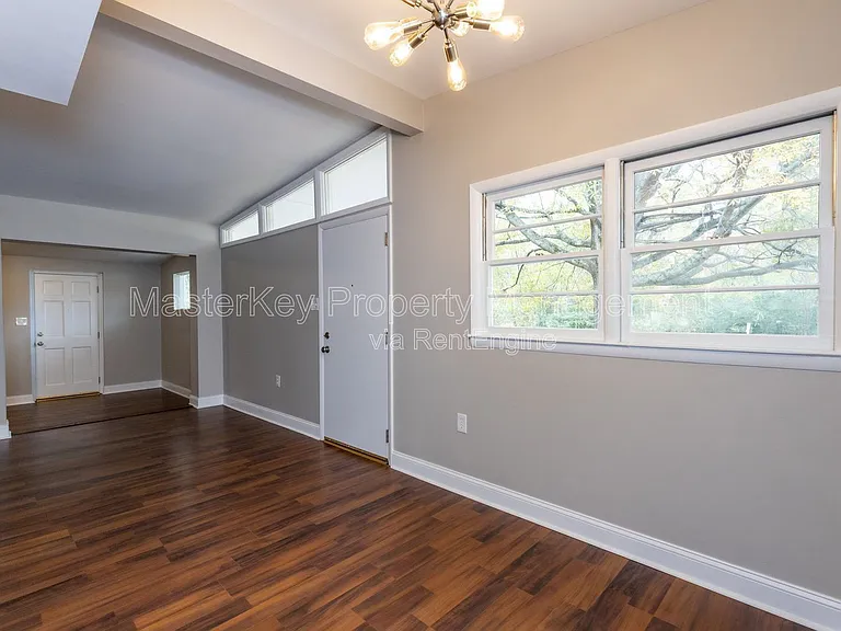 6313 Johnsdale Rd — Photo 6