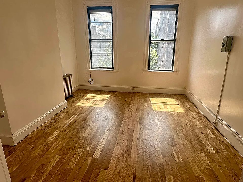 1st image of 231 Irving Ave #3B